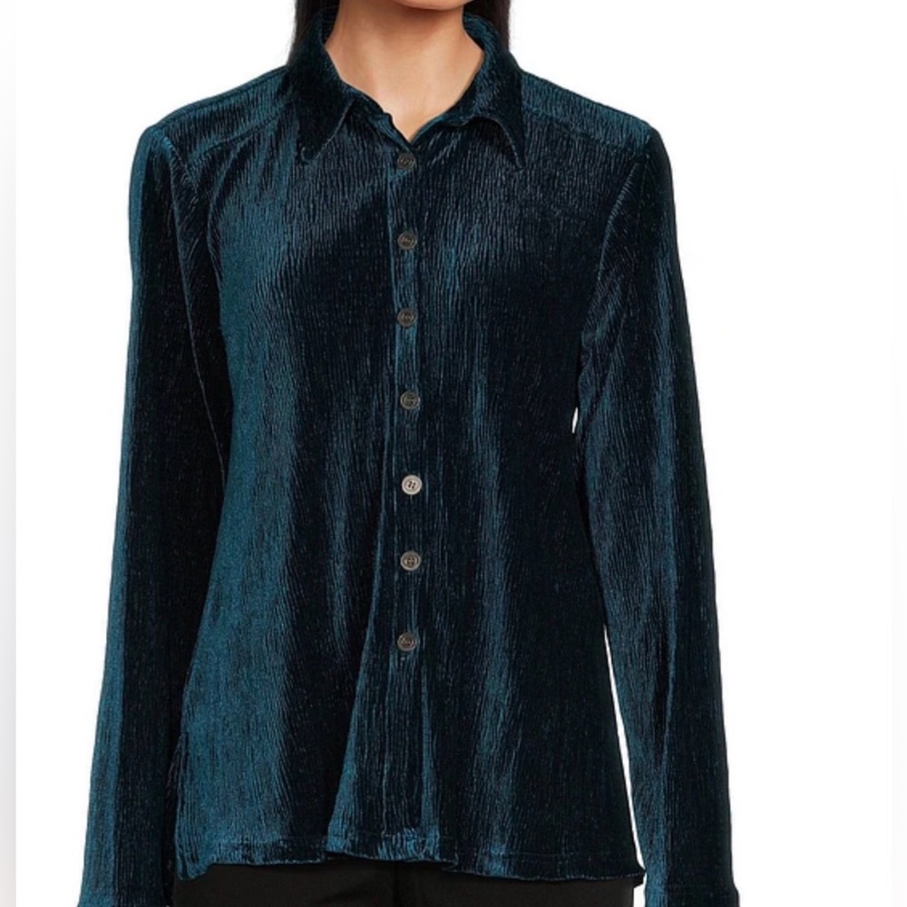 Ali Miles Petite Medium knit velour button front top